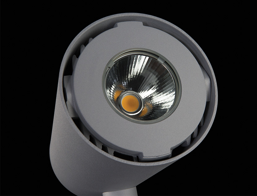 Close up of Scopo fixture to show optic options